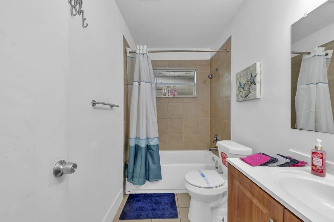 2 Bedroom House Minutes From Beach And Casino Db1 دانيا بيتش المظهر الخارجي الصورة